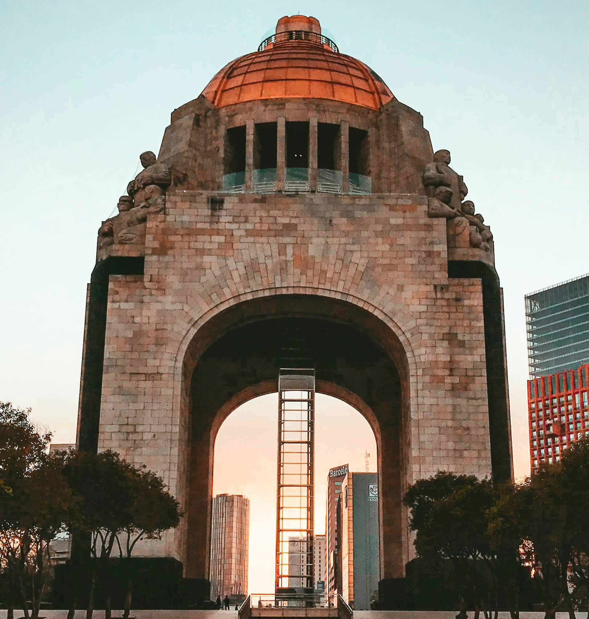 Monumento a la Revolución